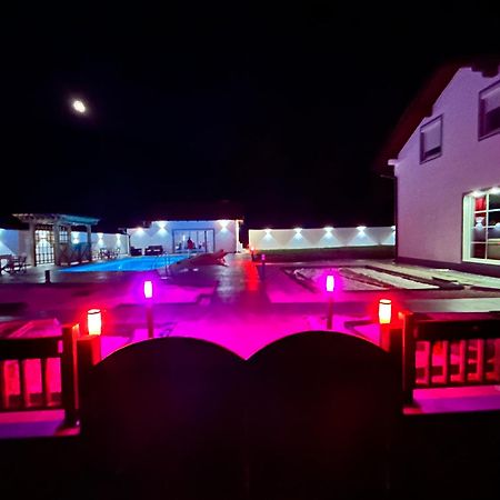 Romantic Lodge บันยาลูกา ภายนอก รูปภาพ